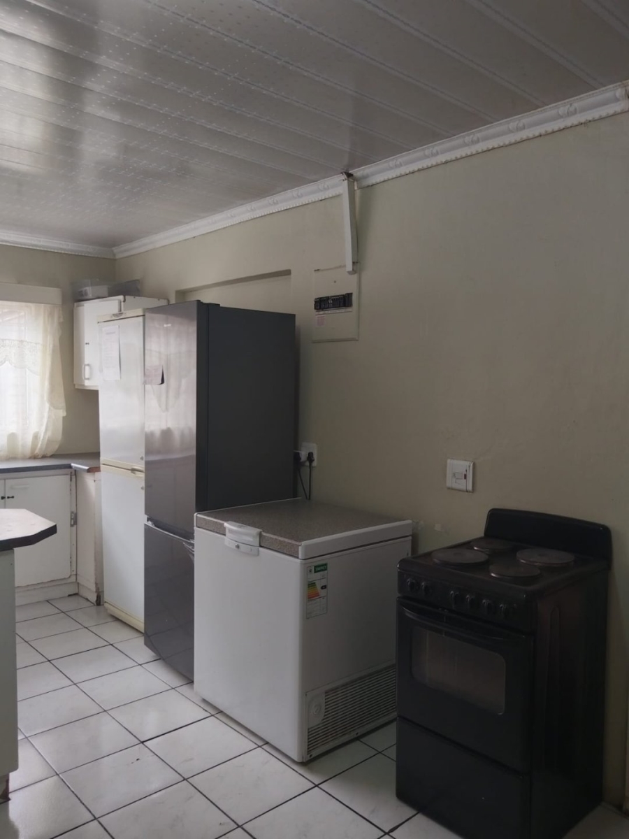 9 Bedroom Property for Sale in Brandwag Free State